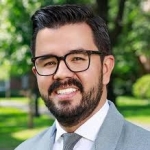 Foto de hombre con lentes