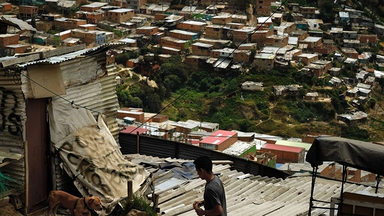 Latinoamérica: dos de cada tres familias necesitan mejor vivienda, no una  nueva