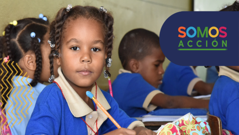 Niña en escuela en República Dominicana. Más de 40.000 maestros se sumaron a las aula del país. 